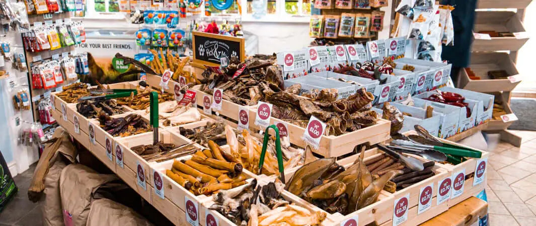 Grain-free dog treats from Pets Larder: wooden crate of dried seaweed and mushrooms