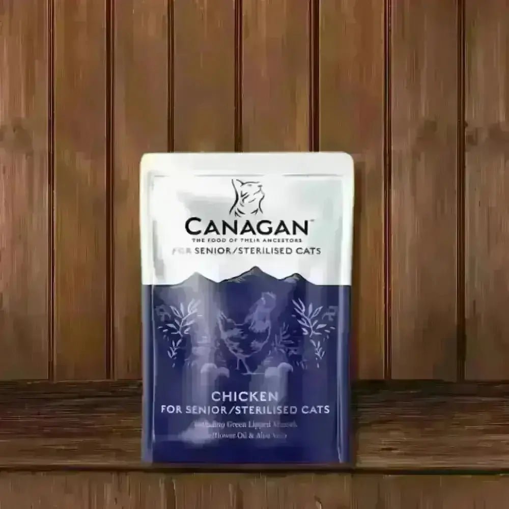 Canagan cat pouch with fresh chicken for senior sterilized cats