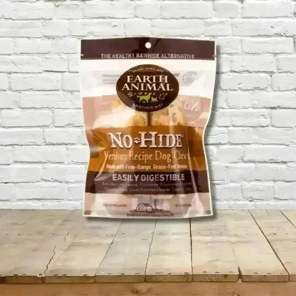 Earth Animal No-Hide Venison Chew for dogs, easily digestible and natural pet treat