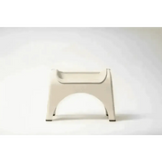 EasyEat 2.0 beige plastic step stool with curved seat and arched legs
