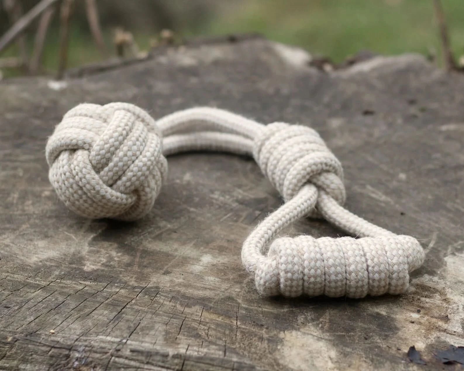 Eco-Friendly Hemp Hand Pull Ball | Natural pet toys