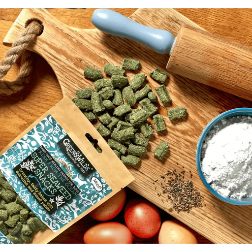 Green And Wilds Super Seaweed Snack natural dog treats.