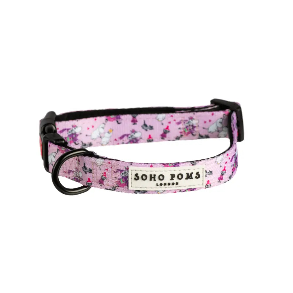 Pink floral dog collar with Soho Poms branding from the Moomins Pink Champagne collection