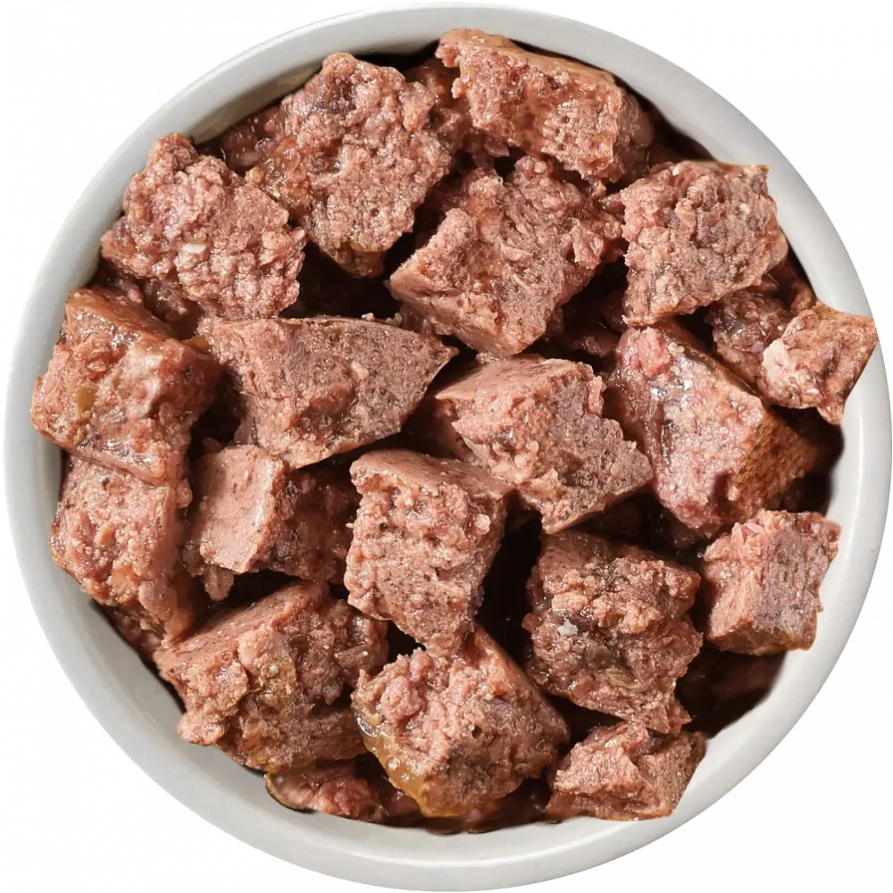 Nature’s Variety cat food pate with 380 kcal 100g in white bowl