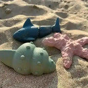 Eco-friendly recycled rubber conch dog treat toy with suction cups