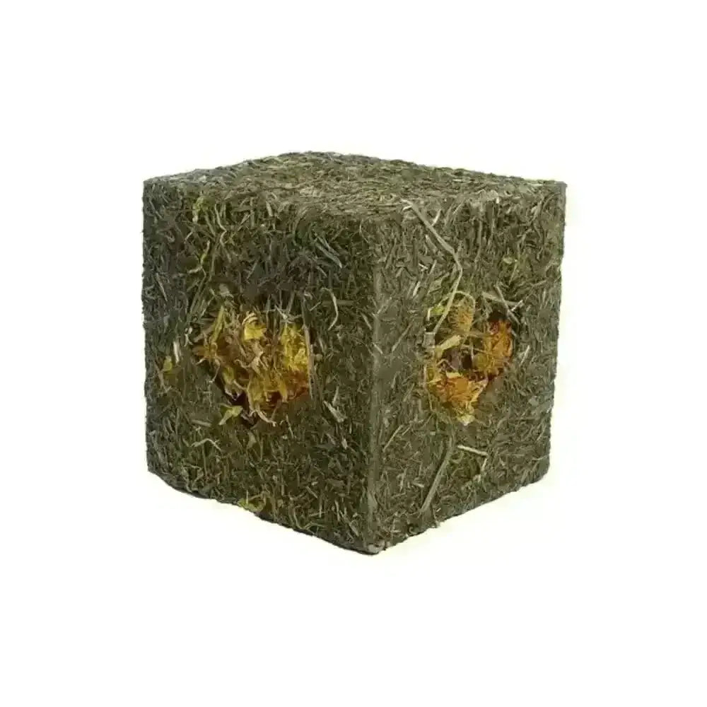 Rosewood I Love Hay Cube: 20cm x 20cm green moss planter with meadow hay accents